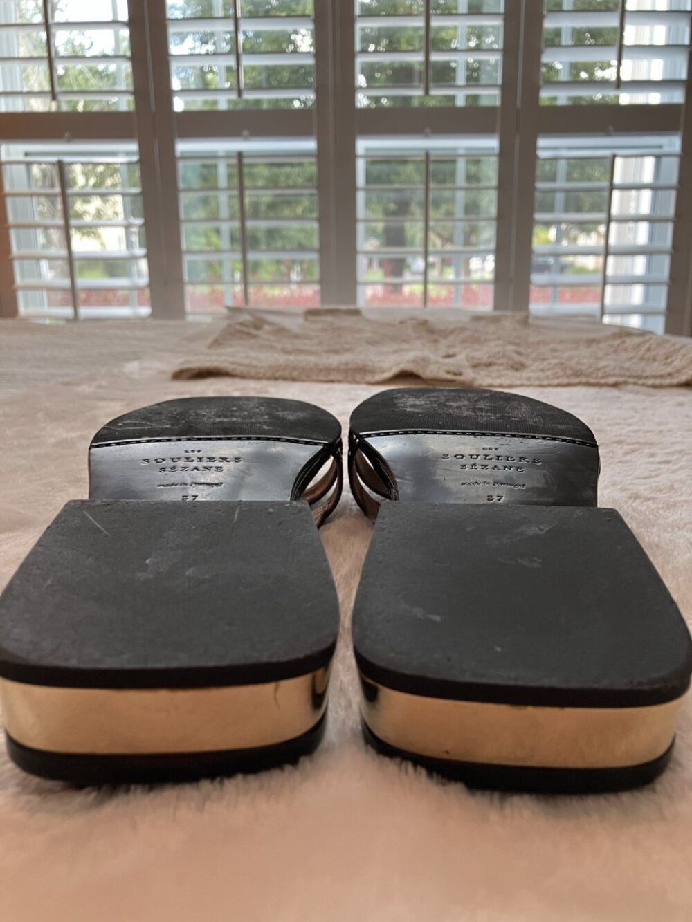 Sezane's Low Josepha Sandal Flats in Black Patent Fr 37, US 6 (really a US 7) - Picture 14 of 14